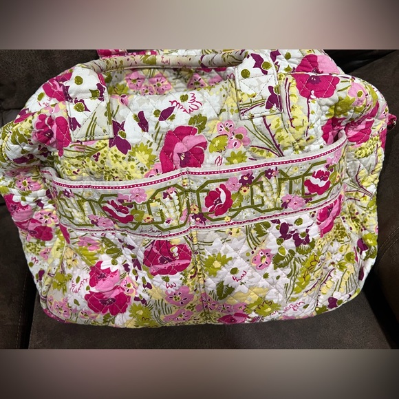Vera Bradley “Make Me Blush” Travel tote and “Purple Bandana” Crossbody Wallet - Picture 4 of 8